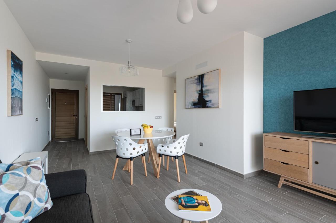 Homeforguest Apartamento En Residencia De Lujo Con Terraza Y Piscina La Guirra Zewnętrze zdjęcie