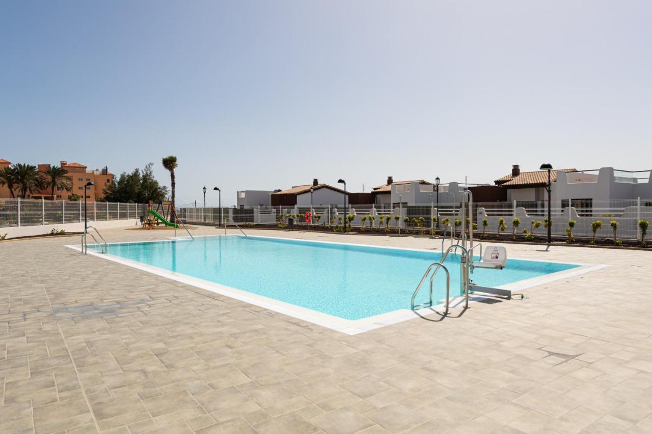 Homeforguest Apartamento En Residencia De Lujo Con Terraza Y Piscina La Guirra Zewnętrze zdjęcie